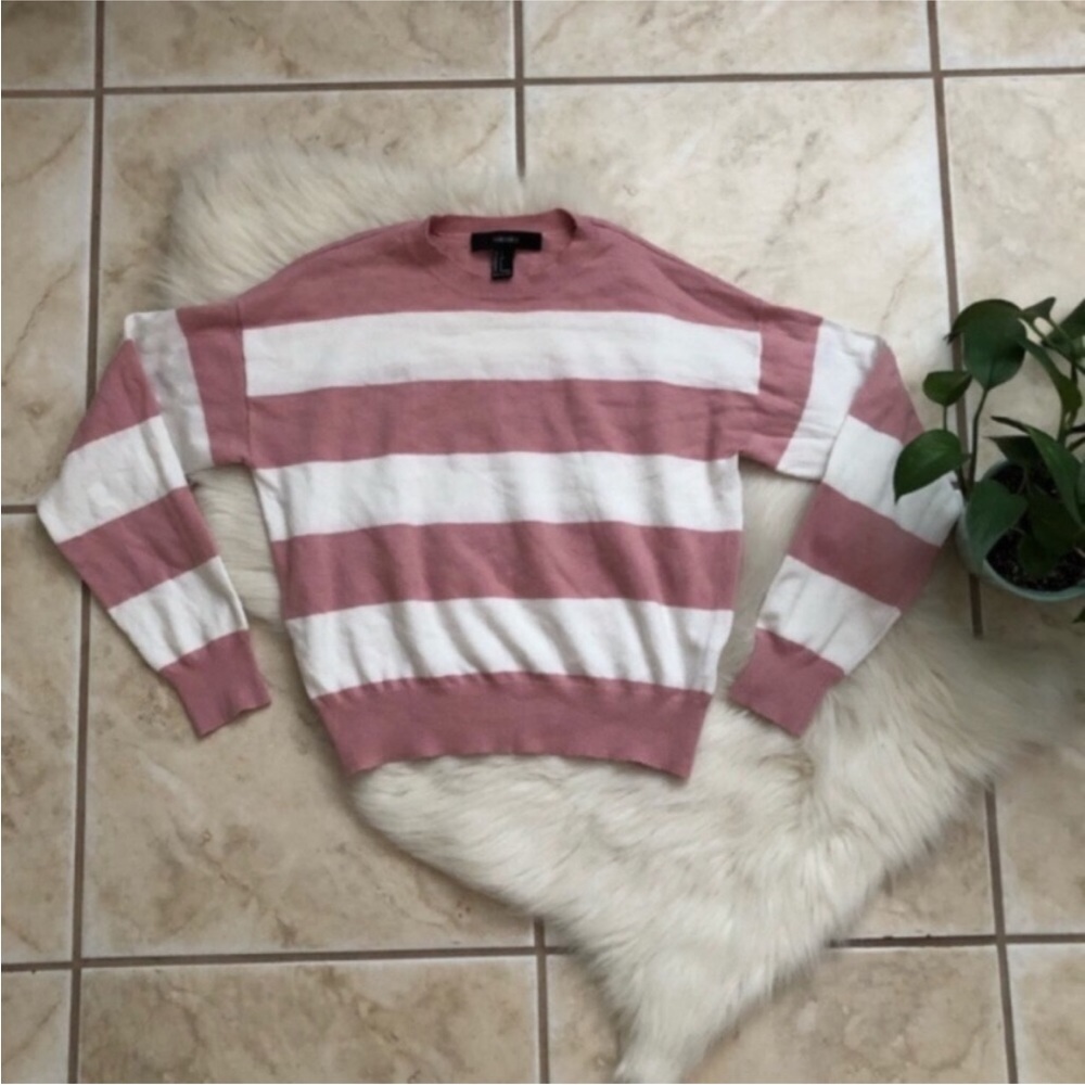 Forever 21 Bundle of 3 Sheer and Knit Tops - Picture 13 of 16